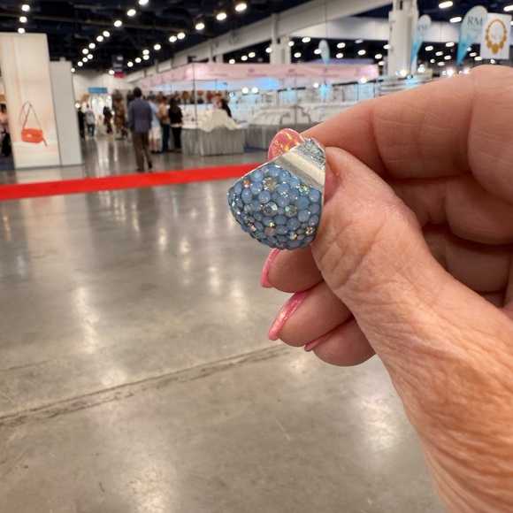 NWT Gorgeous Austrian Crystal / 925 Silver Size 6.5 ring from Mosaico - Picture 6 of 11